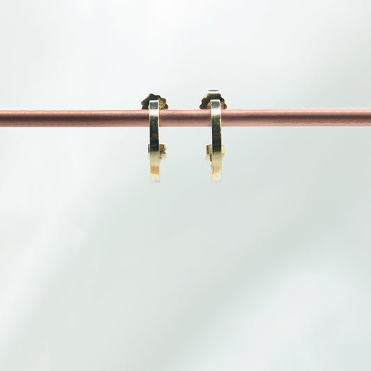 14K gouden oorbellen. Handgemaakt door MoM with Jewels