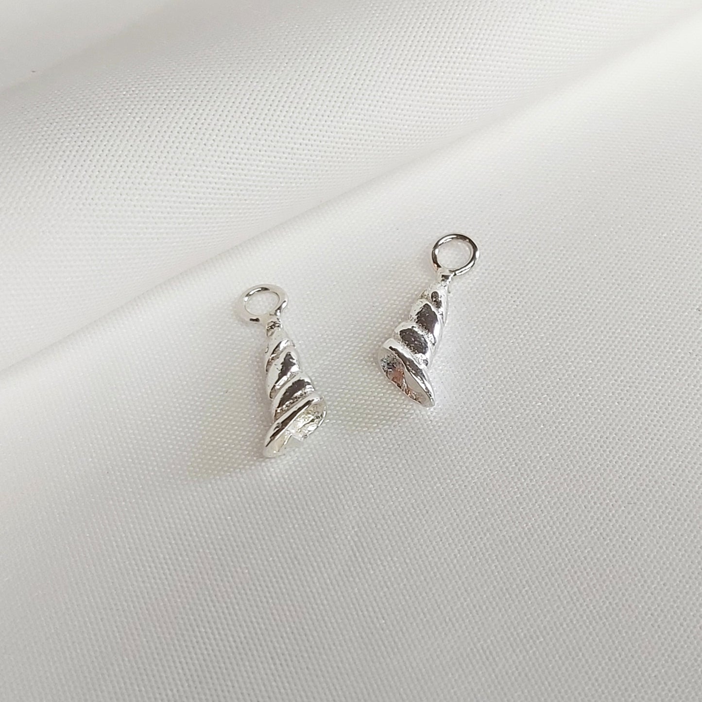 925 Sterling Zilveren oorbel bedels. Losse schelp bedels voor aan creolen.