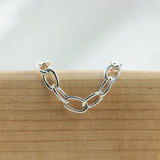 925 Zilveren schakel armband. Stoere en minimalistische armband met grove schakel. Handgemaakt door MoM with Jewels