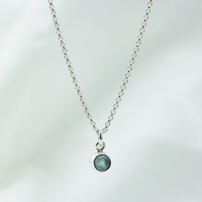 Zilveren ketting met Maansteen voor kinderen.